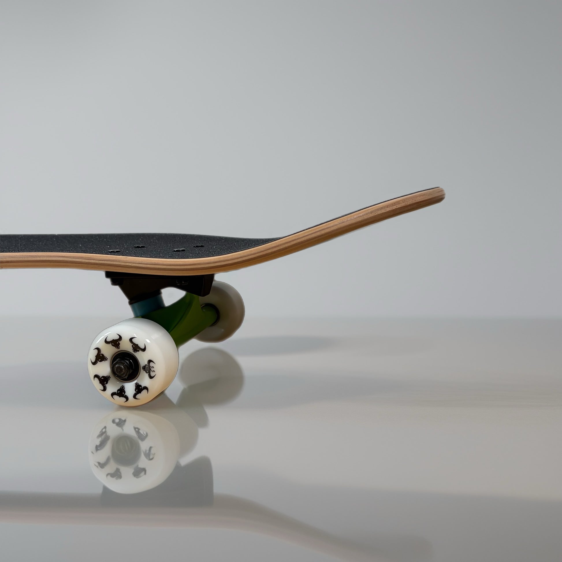 Skateboard Burger 8.125"